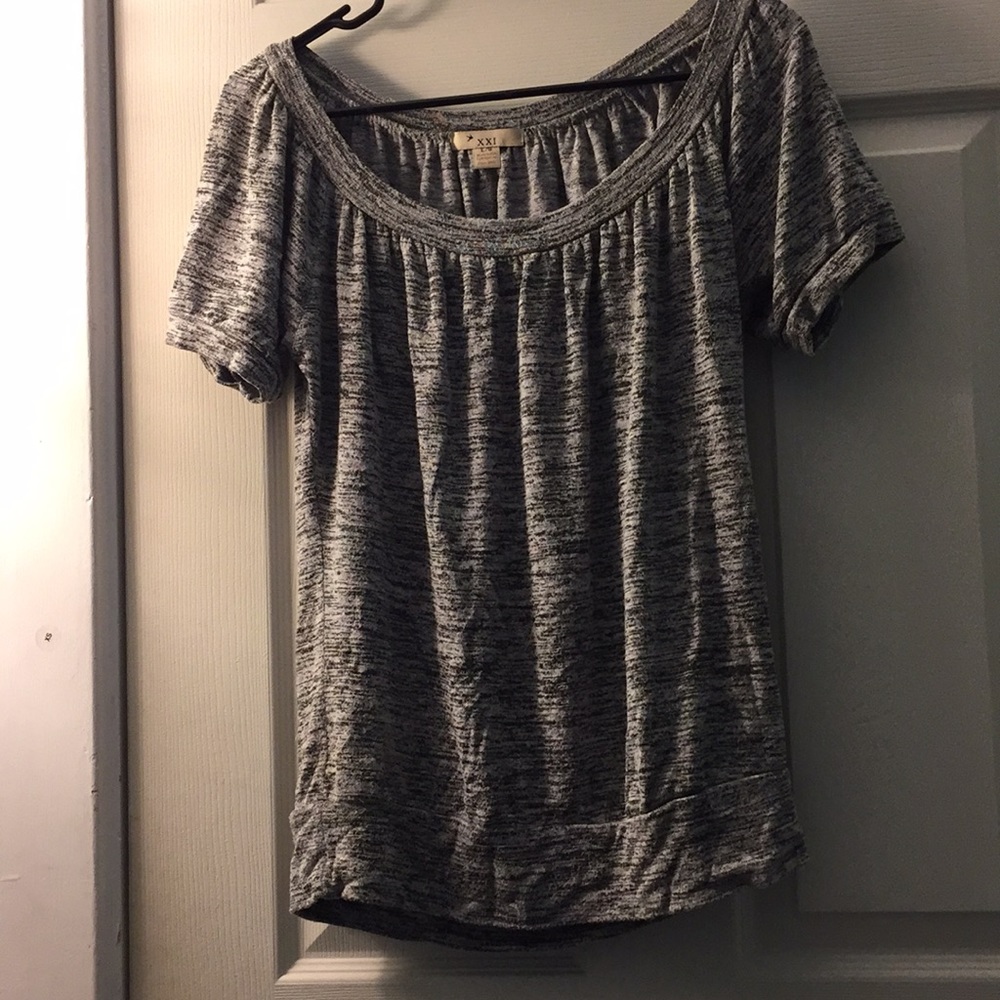 Comfy grey short sleeve top
